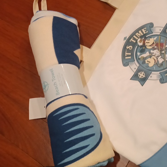 Disney Castaway Club Platinum Gift Set + DVC Items - Picture 7 of 8